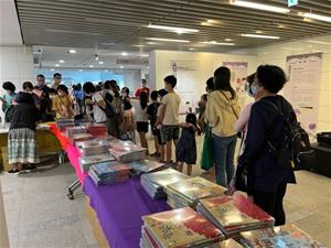 場外配合講座辦理賴馬作品書展