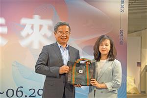 馬館長與楊校長校長合影