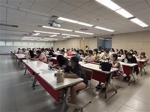 認真聽講讀者