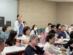 民眾踴躍提問