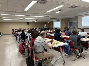 講師透過問題與讀者互動