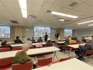 朱為民醫師以及林金立執行長一同為民眾解答問題