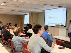 從電影劇本帶領讀者角色扮演