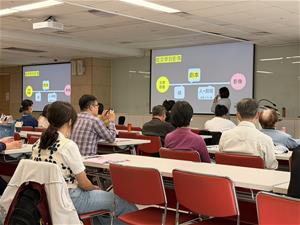 講師講述文學轉譯影像的要素