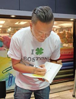 褚士瑩的著作相當受到讀者歡迎。