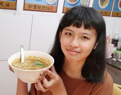 魚湯麵是緬甸庶民美食。
