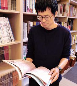 王聰威認為，閱讀本身是好事，但不應取代其他的經驗。