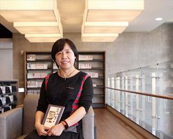 臺中市立圖書館李科永紀念圖書分館主任卓淑玲。