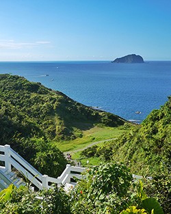 望幽谷濱海步道可見基隆嶼