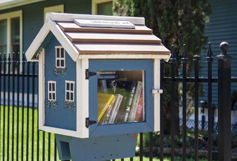城市裡的免費小圖書館，有的像信箱 、有的像冰箱，每每帶給人們驚喜。