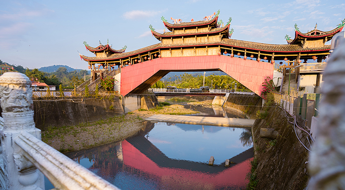 武昌宮泰順廊橋