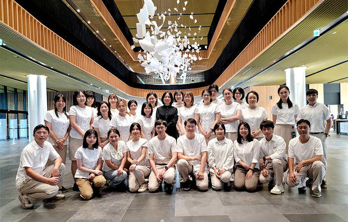 南市圖總館於2023年底喜獲臺灣圖書館最高殊榮「標竿圖書館獎」。