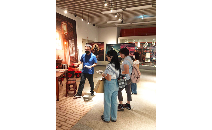 清玩家王健如認為《閱境江湖》的場景設計，對成人來說就像在圖書館玩「密室逃脫」一樣，是種新奇的體驗。