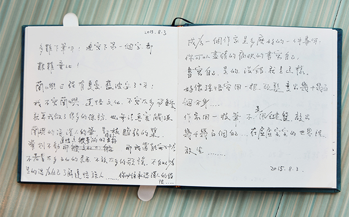 「想法是稍縱即逝的」，張友漁喜歡隨筆記錄當下的心情。