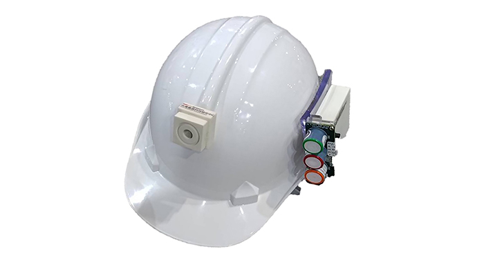 感測器晶片（上）、感測器公板模組（中）、感測器（下）應用於環境安全。