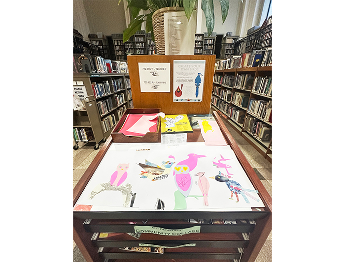 藝術區設有共同創作空間，讀者可以隨意拼貼自己的作品。