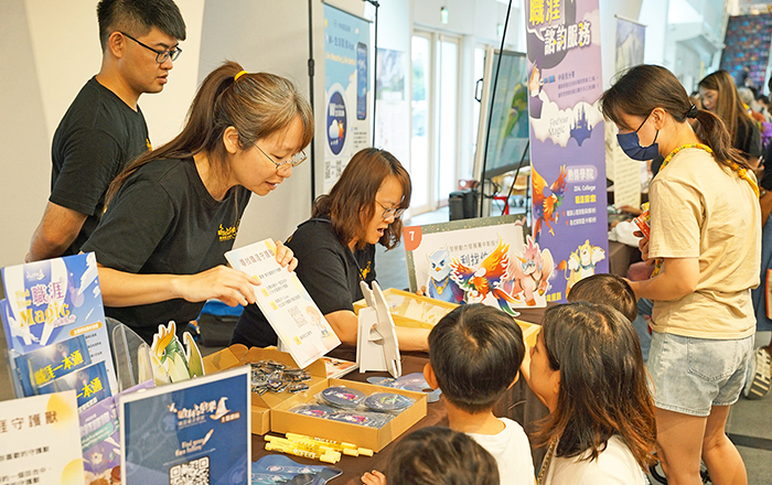 「2026世界閱讀日」主場活動除了闖關任務，同時邀請出版社、國民運動中心、閱讀推書人等單位共同設攤。