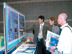 「Poster session」，是大會免費提供給來自世界各地的圖書館館員，以海報展示自己圖書館的特色