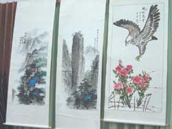 鄉長呂玉環每週三親自教授國畫，圖為她的作品