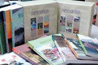 地方自發性的村史寫作，去年出版十村庄史及一本總綸。