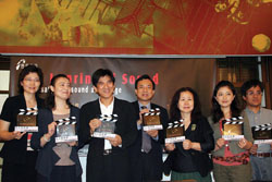 「2006國民戲院」影展於台北、桃園、台中與高雄巡迴放映，文建會主委邱坤良(左3)宣布影展正式開跑