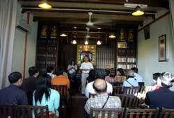 金星上人圖書館是馬六甲社區圖書館，館藏以佛學圖書為主，經常辦理社區研習。