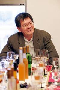 因為文學創作，焦桐意外成了美食家。
