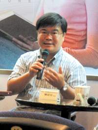 賴課長指出，「數位圖書館將是知識體驗的場所。」