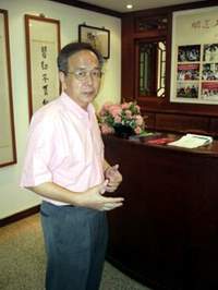 創辦《明道文藝》的陳憲仁，對於文學創辦不遺餘力。
