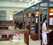 泰山圖書館閱覽區