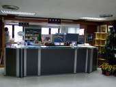 歡迎光臨,基隆市安樂區圖書館正門入口服務台。