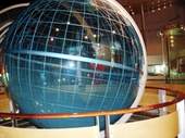 處處充滿科技感的展示空間。