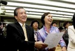 國立台中圖書館蘇忠館長以評鑑委員身分出席，鼓勵獲奬圖書館。