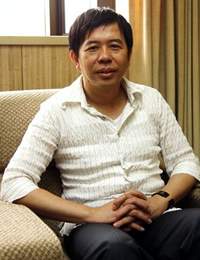 政大公企中心陳超明主任十分重視圖書館的教育功能。