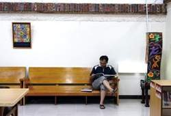 南瀛休閒書坊讓民眾在散步運動之餘,還能充實心靈。