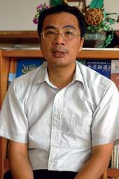 溪州鄉立圖書館館長顏國楨。