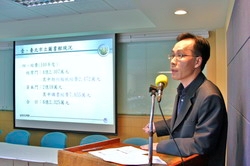 台北市立圖書館館長洪世昌表示公共圖書館績效可以再提升。
