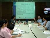 顧問至企業輔導,引導員工運用「中小網大」集體學習。