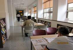 霧峰以文圖書館─期刊閱覽區改善後。