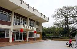 圖書館經過重新整修後,帶給居民煥然一新的感受。