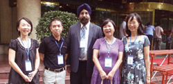 國際學校圖書館館員學會會長Dr.Diljit Singh專程與會。