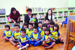 兒童閱讀區提供小朋友安全舒適的閱讀空間。（竹塘鄉公所提供）