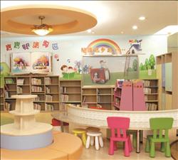 原功能性不大的二樓服務台，改建為溫馨舒適的親子閱讀區。