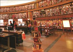 進入斯德哥爾摩市立圖書館，就如同沉浸在360 度環繞的浩瀚書海中。