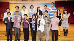 嘉義市為了響應世界書香日，嘉義市政府4月19日舉辦第五屆桃城文學獎頒獎典禮。（嘉義市政府文化局提供）