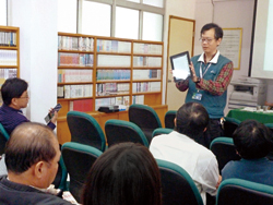 「國資圖輔導訪視團」至當地作教育訓練與座談會