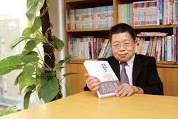管仁健小檔案