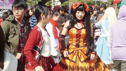 閱讀Cosplay，童話角色穿梭會場