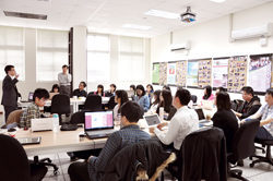 臺師大圖資所邀請SOIS UWM Interim Dean Dr. Wooseob Jeong 前來學校演講，以促進國際交流的機會。