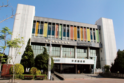 中正圖書館外觀。